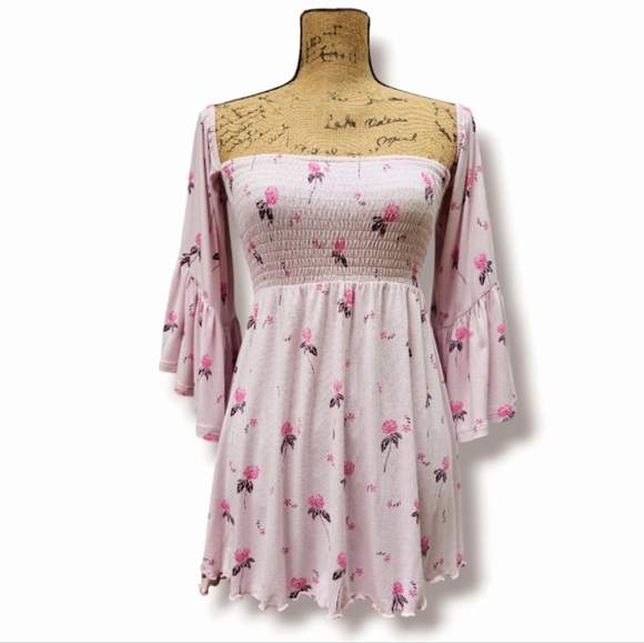 Free People Lana Off-The-Shoulder Top with Printed Cloudberries. - Picture 4 of 10